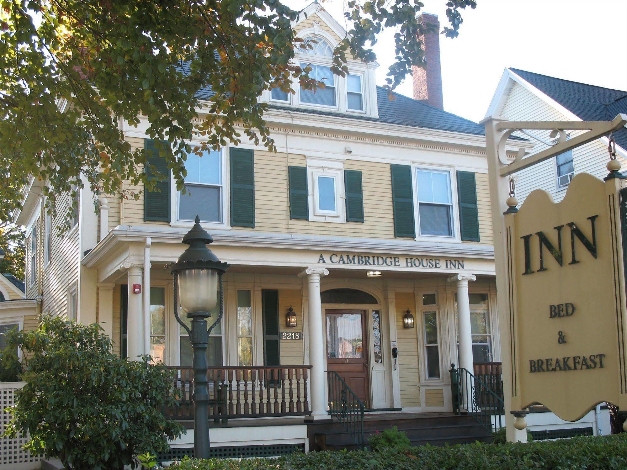 A Cambridge House Inn Екстериор снимка